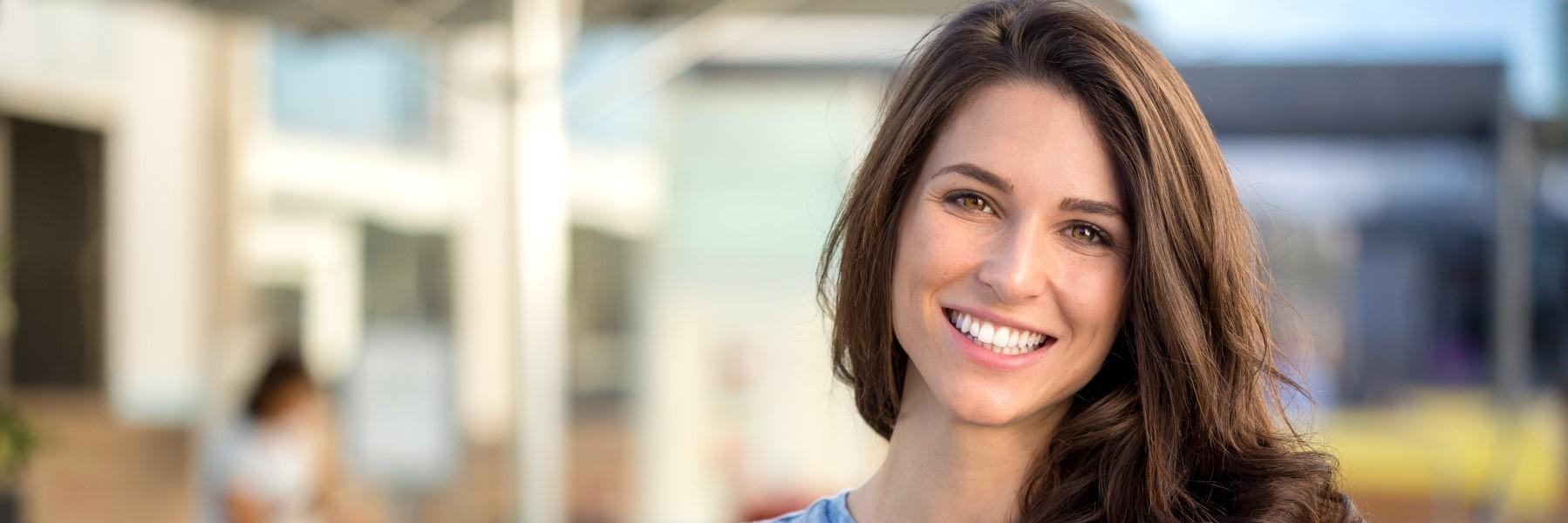 woman with dental bonding in oakbrook terrace